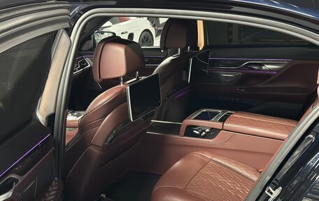 BMW 7 серия, 2019 год, 10 фотография