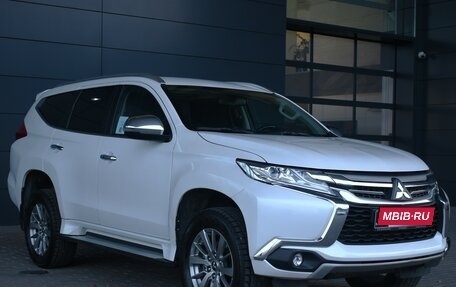 Mitsubishi Pajero Sport III рестайлинг, 2018 год, 2 945 000 рублей, 3 фотография