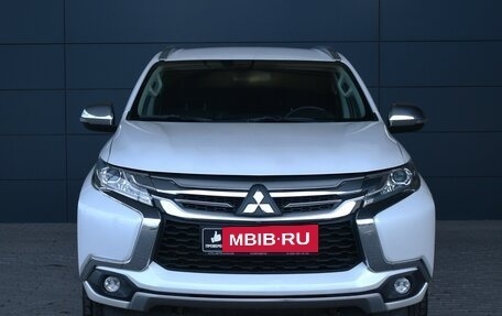 Mitsubishi Pajero Sport III рестайлинг, 2018 год, 2 945 000 рублей, 2 фотография