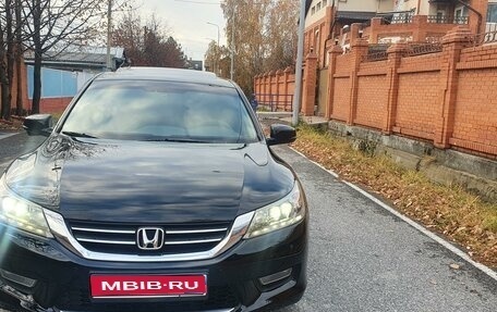 Honda Accord IX рестайлинг, 2013 год, 1 775 000 рублей, 1 фотография