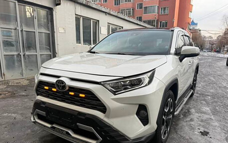 Toyota RAV4, 2022 год, 3 420 000 рублей, 1 фотография