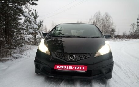 Honda Fit III, 2009 год, 790 000 рублей, 19 фотография