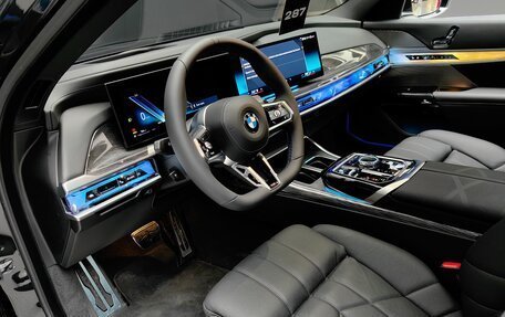 BMW 7 серия, 2024 год, 22 200 000 рублей, 14 фотография