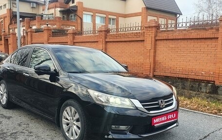 Honda Accord IX рестайлинг, 2013 год, 1 775 000 рублей, 3 фотография