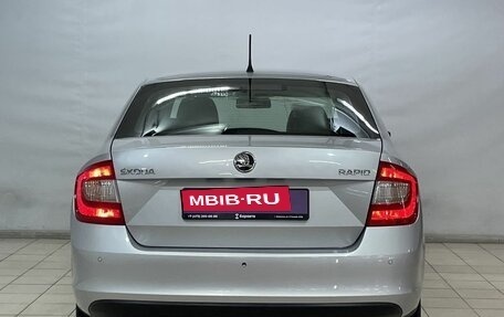 Skoda Rapid I, 2015 год, 870 000 рублей, 6 фотография