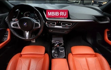 BMW 1 серия, 2021 год, 2 830 000 рублей, 6 фотография