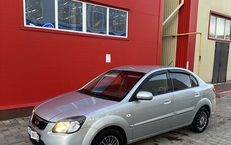 KIA Rio II, 2010 год, 700 000 рублей, 2 фотография