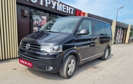 Volkswagen Caravelle T5, 2011 год, 2 000 000 рублей, 5 фотография