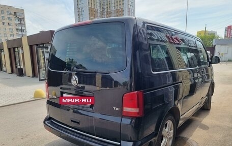 Volkswagen Caravelle T5, 2011 год, 2 000 000 рублей, 3 фотография