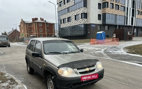 Chevrolet Niva I рестайлинг, 2013 год, 310 000 рублей, 8 фотография