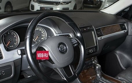 Volkswagen Touareg III, 2010 год, 2 027 000 рублей, 4 фотография