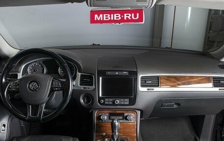 Volkswagen Touareg III, 2010 год, 2 027 000 рублей, 8 фотография