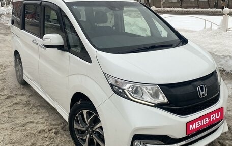 Honda Stepwgn IV, 2016 год, 2 650 000 рублей, 1 фотография