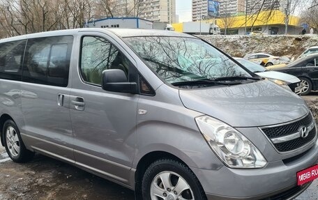 Hyundai Grand Starex Grand Starex I рестайлинг 2, 2010 год, 1 700 000 рублей, 1 фотография