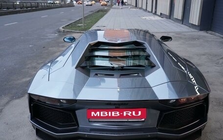 Lamborghini Aventador I рестайлинг, 2013 год, 25 000 000 рублей, 4 фотография