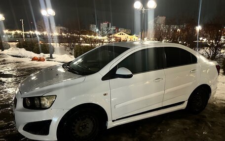 Chevrolet Aveo III, 2013 год, 800 000 рублей, 2 фотография