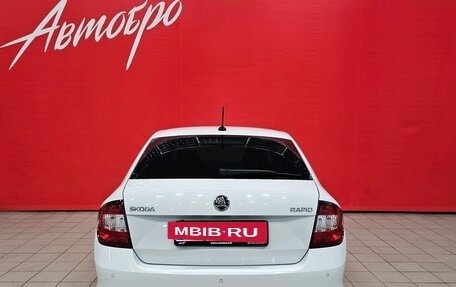 Skoda Rapid I, 2018 год, 975 000 рублей, 4 фотография