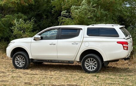 Mitsubishi L200 IV рестайлинг, 2015 год, 2 250 000 рублей, 1 фотография