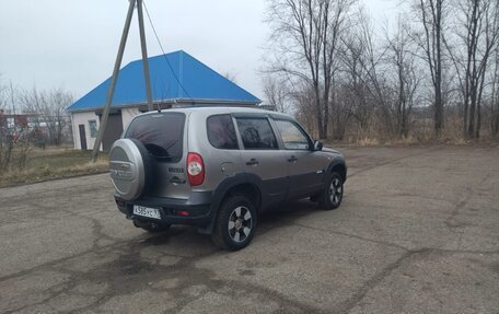 Chevrolet Niva I рестайлинг, 2011 год, 535 000 рублей, 2 фотография