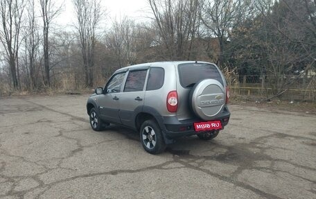 Chevrolet Niva I рестайлинг, 2011 год, 535 000 рублей, 5 фотография