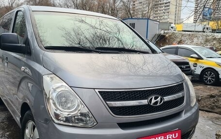 Hyundai Grand Starex Grand Starex I рестайлинг 2, 2010 год, 1 700 000 рублей, 4 фотография