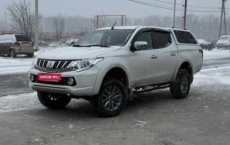 Mitsubishi L200 IV рестайлинг, 2015 год, 2 250 000 рублей, 8 фотография