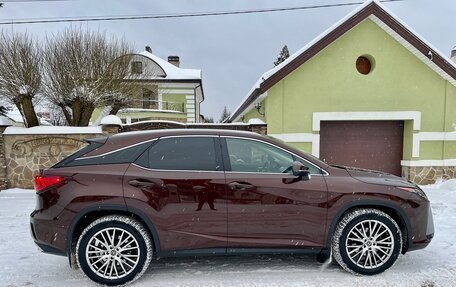 Lexus RX IV рестайлинг, 2017 год, 3 770 000 рублей, 4 фотография