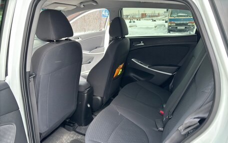 Hyundai Solaris II рестайлинг, 2011 год, 950 000 рублей, 14 фотография