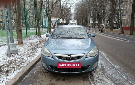 Opel Astra J, 2010 год, 660 000 рублей, 3 фотография