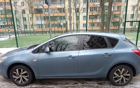 Opel Astra J, 2010 год, 660 000 рублей, 13 фотография