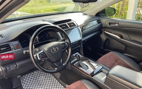 Toyota Camry, 2017 год, 2 150 000 рублей, 7 фотография