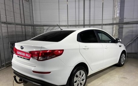 KIA Rio III рестайлинг, 2015 год, 979 000 рублей, 5 фотография