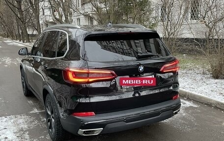 BMW X5, 2019 год, 6 050 000 рублей, 4 фотография