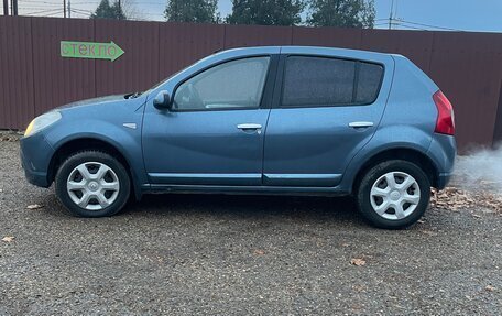 Renault Sandero I, 2012 год, 550 000 рублей, 2 фотография