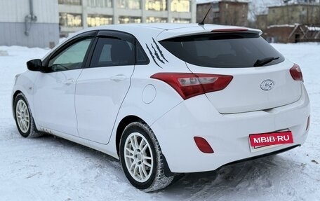 Hyundai i30 II рестайлинг, 2013 год, 890 000 рублей, 6 фотография