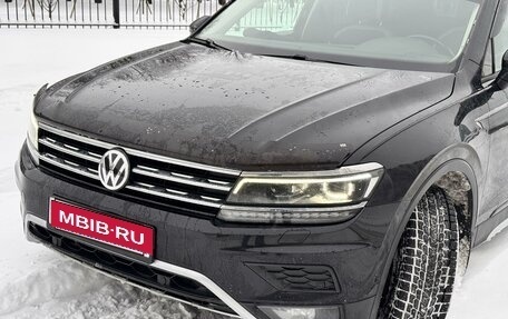 Volkswagen Tiguan II, 2020 год, 2 550 000 рублей, 3 фотография