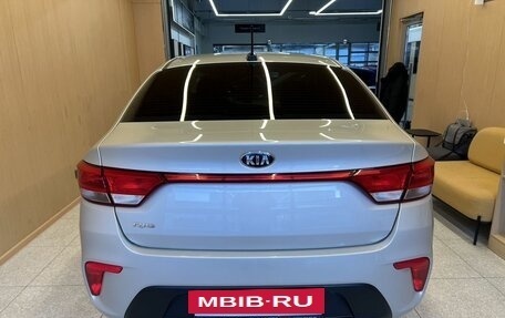 KIA Rio IV, 2018 год, 1 610 000 рублей, 5 фотография