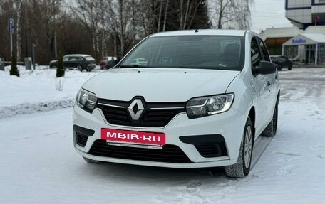 Renault Logan II, 2019 год, 950 000 рублей, 3 фотография