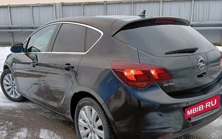 Opel Astra J, 2010 год, 720 000 рублей, 9 фотография