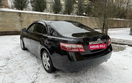 Toyota Camry, 2010 год, 1 980 000 рублей, 7 фотография