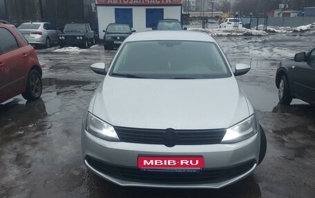 Volkswagen Jetta VI, 2012 год, 1 230 000 рублей, 4 фотография