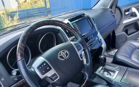 Toyota Land Cruiser 200, 2012 год, 3 900 000 рублей, 17 фотография