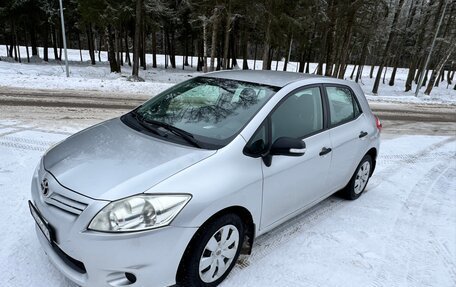 Toyota Auris II, 2011 год, 1 000 000 рублей, 7 фотография