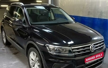 Volkswagen Tiguan II, 2019 год, 3 790 000 рублей, 4 фотография