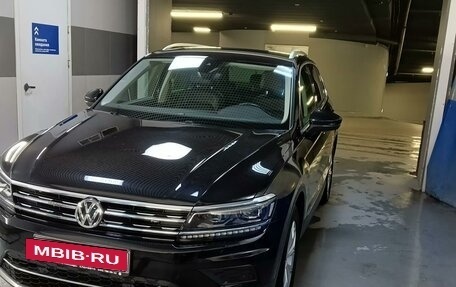 Volkswagen Tiguan II, 2019 год, 3 790 000 рублей, 6 фотография