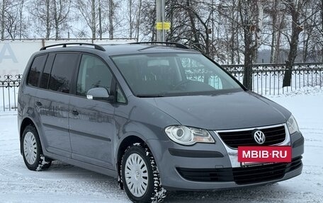 Volkswagen Touran III, 2007 год, 715 000 рублей, 11 фотография