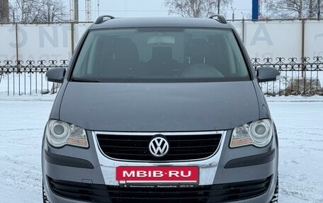 Volkswagen Touran III, 2007 год, 715 000 рублей, 12 фотография