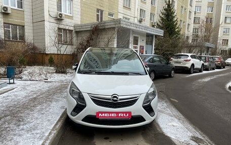 Opel Zafira C рестайлинг, 2013 год, 1 800 000 рублей, 16 фотография