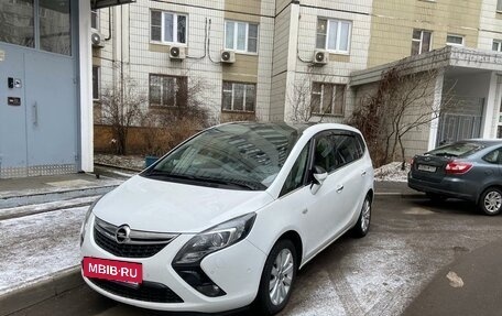 Opel Zafira C рестайлинг, 2013 год, 1 800 000 рублей, 10 фотография