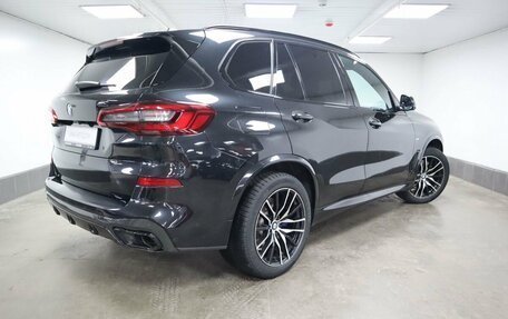 BMW X5, 2018 год, 6 570 000 рублей, 2 фотография